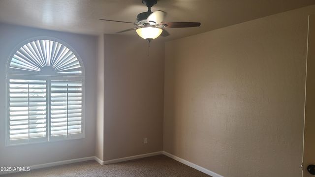 1002 E HEARNE Way, Gilbert, AZ 85234