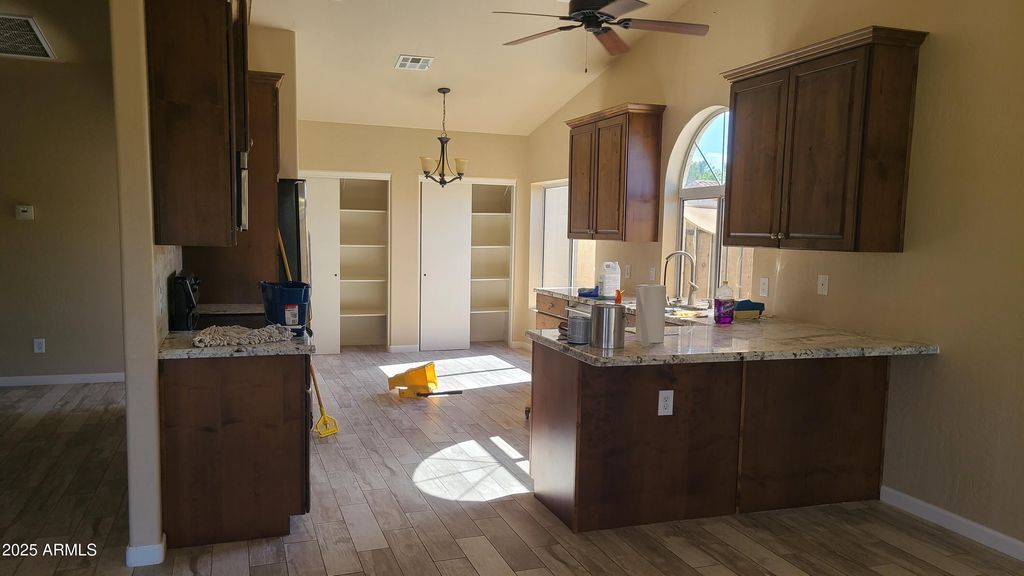 1002 E HEARNE Way, Gilbert, AZ 85234 — photo 3