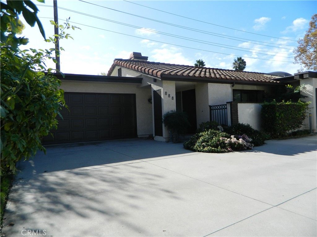 888 Via Maria, Upland, CA 91784