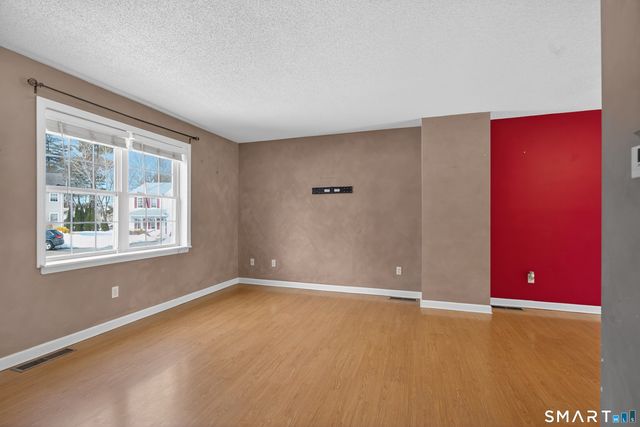 230 White Oak Way, Torrington, CT 06790