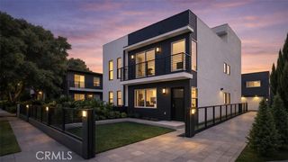 2620 N Beachwood, Los Angeles, CA 90068