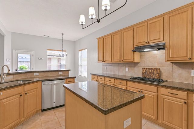 2835 Fairway Drive, Friendswood, TX 77546