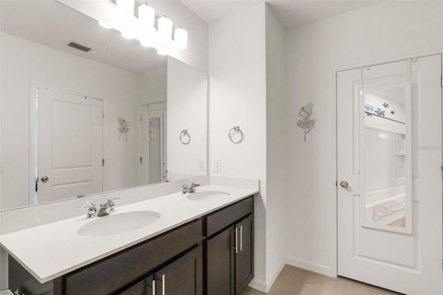 6471 SILVERSTAR DRIVE, Sarasota, FL 34240