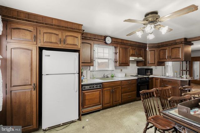 466 WITMER RD, Mohnton, PA 19540