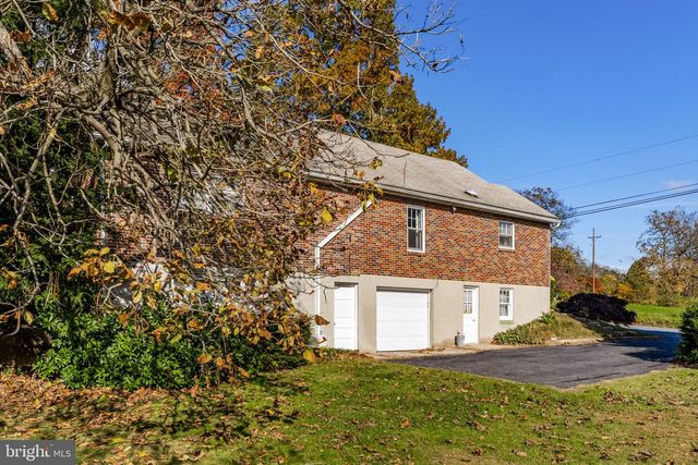 466 WITMER RD, Mohnton, PA 19540