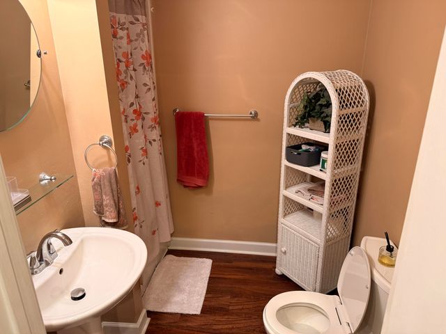 704 Joan CIR, Salem, VA 24153