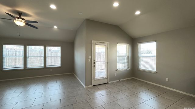 1607 ARGOS STAR, San Antonio, TX 78245