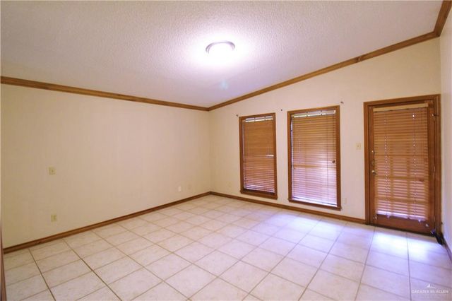 2125 Sabinal Street, Mission, TX 78572