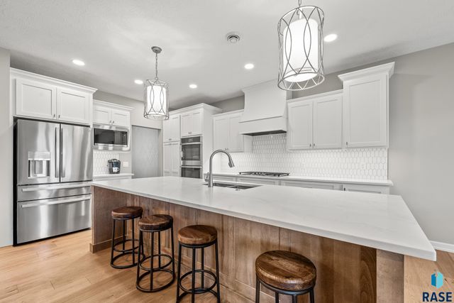 431 Brody Ct Court, Harrisburg, SD 57032