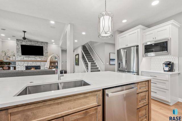 431 Brody Ct Court, Harrisburg, SD 57032