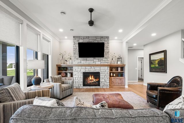 431 Brody Ct Court, Harrisburg, SD 57032