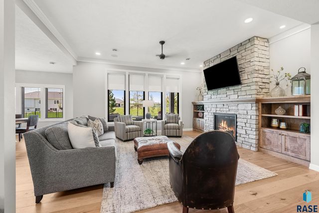 431 Brody Ct Court, Harrisburg, SD 57032