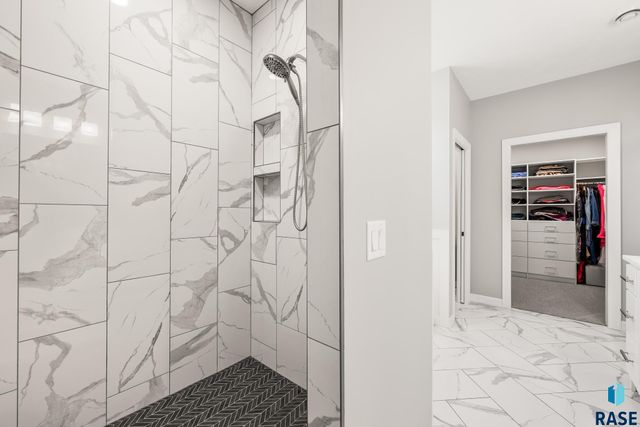 431 Brody Ct Court, Harrisburg, SD 57032