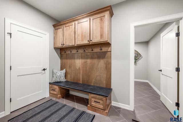 431 Brody Ct Court, Harrisburg, SD 57032