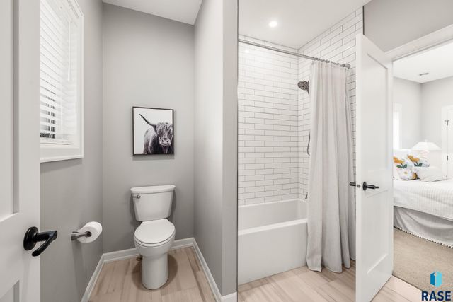 431 Brody Ct Court, Harrisburg, SD 57032