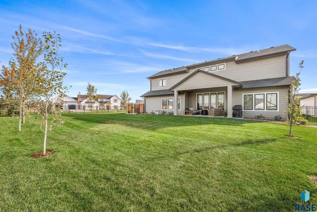 431 Brody Ct Court, Harrisburg, SD 57032