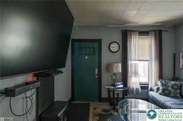 938 North Street, Allentown City, PA 18102