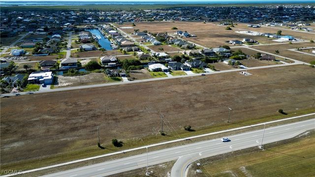 528-600 Burnt Store RD N, Cape Coral, FL 33993