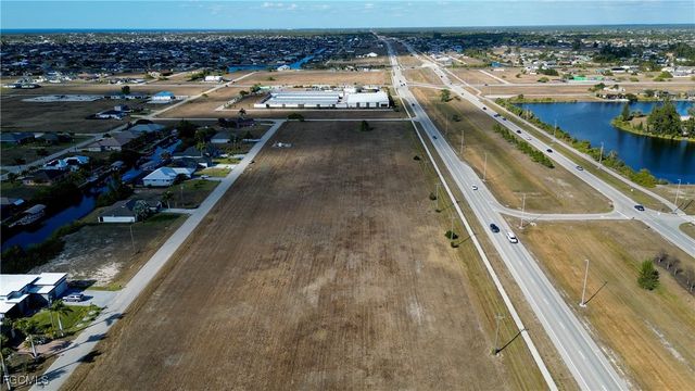 528-600 Burnt Store RD N, Cape Coral, FL 33993