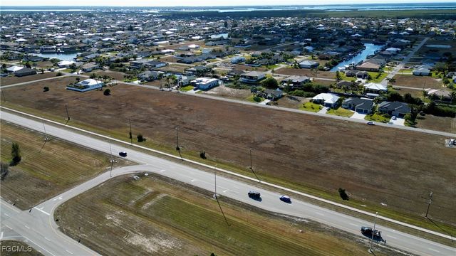 528-600 Burnt Store RD N, Cape Coral, FL 33993