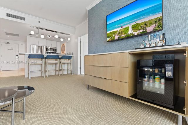 4401 Collins Ave 1706, Miami Beach, FL 33140