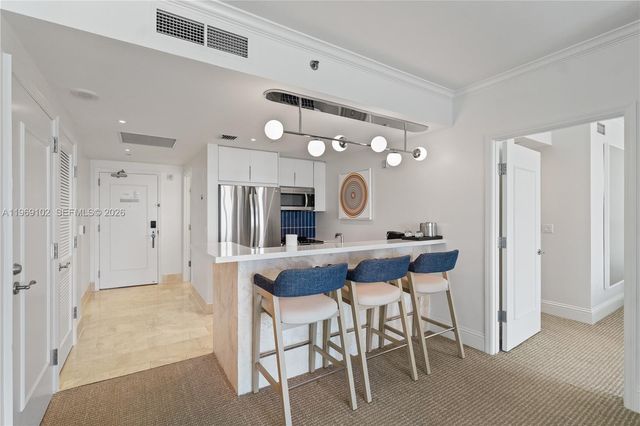 4401 Collins Ave 1706, Miami Beach, FL 33140