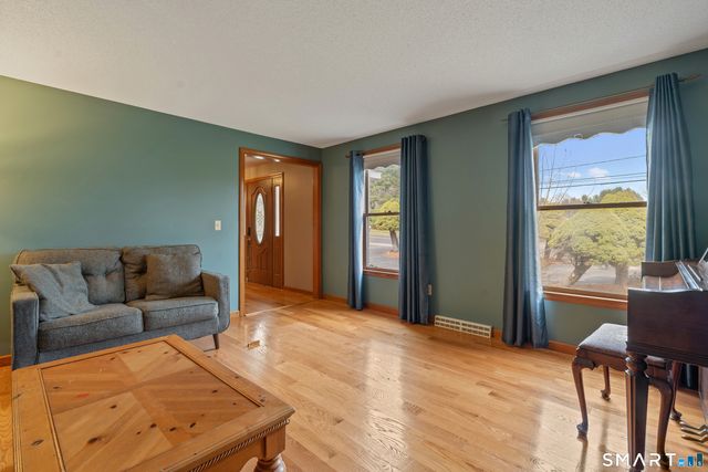 238 Two Rod Highway, Wethersfield, CT 06109