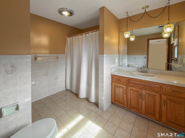 238 Two Rod Highway, Wethersfield, CT 06109