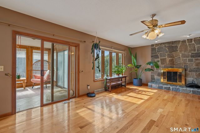 238 Two Rod Highway, Wethersfield, CT 06109