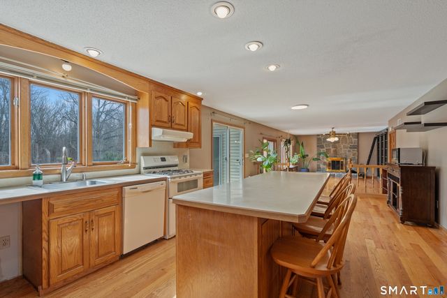 238 Two Rod Highway, Wethersfield, CT 06109