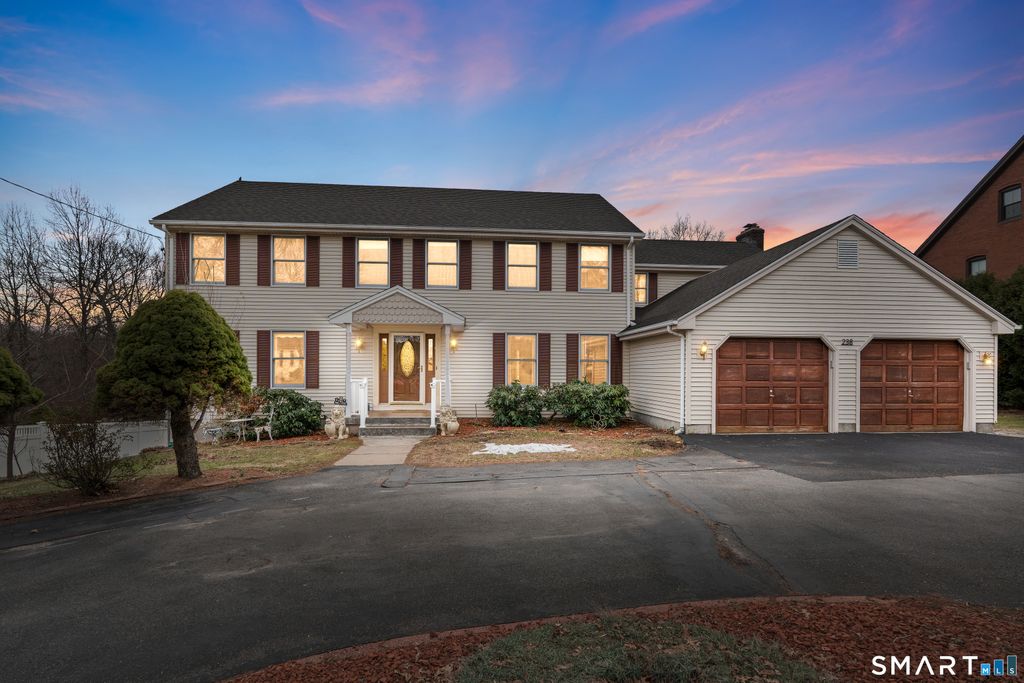 238 Two Rod Highway, Wethersfield, CT 06109