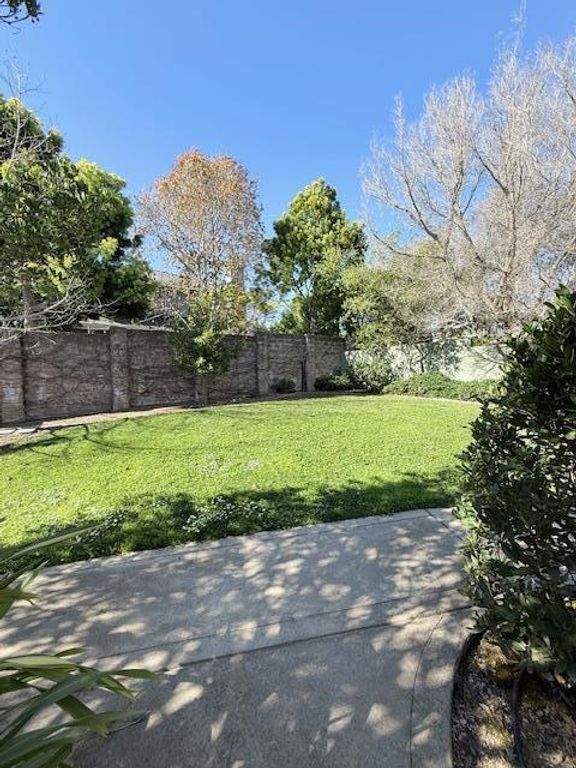 Image 4 of property listing at 2979 Mar Vista Drive 102, Aptos, CA 95003