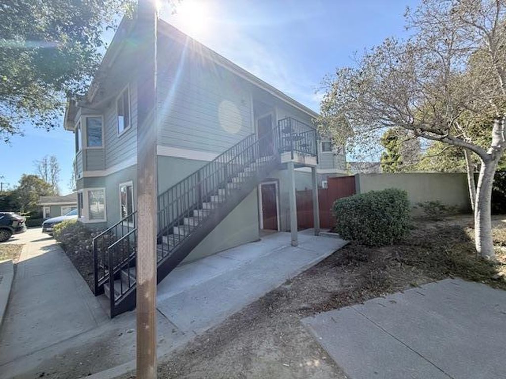 Image 6 of property listing at 2979 Mar Vista Drive 102, Aptos, CA 95003