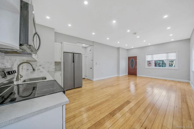 127-18 89th Avenue, Richmond Hill, NY 11418