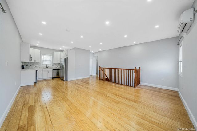 127-18 89th Avenue, Richmond Hill, NY 11418