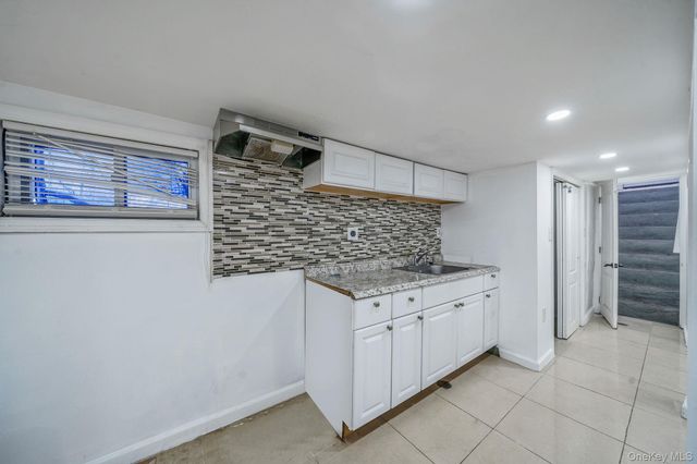 127-18 89th Avenue, Richmond Hill, NY 11418