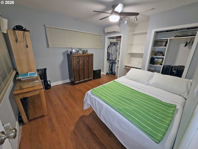 842 Ne 113TH Ave, Portland, OR 97220