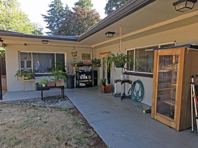 842 Ne 113TH Ave, Portland, OR 97220