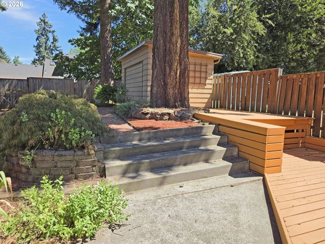 842 Ne 113TH Ave, Portland, OR 97220