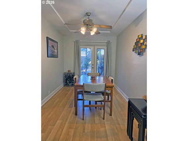 842 Ne 113TH Ave, Portland, OR 97220