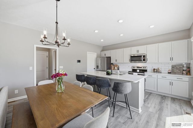 9520 S 181st Street, Gretna, NE 68136