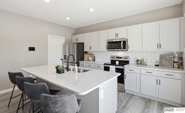 9520 S 181st Street, Gretna, NE 68136