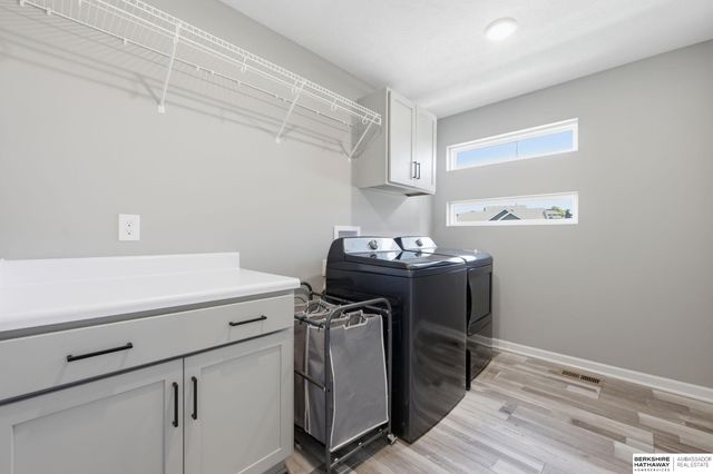 9520 S 181st Street, Gretna, NE 68136