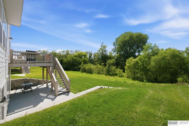 9520 S 181st Street, Gretna, NE 68136