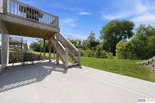 9520 S 181st Street, Gretna, NE 68136