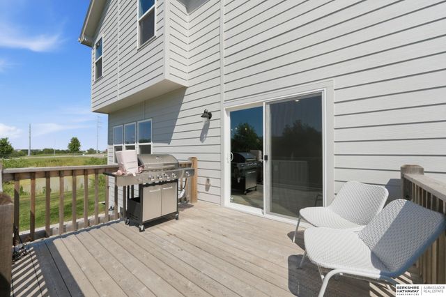 9520 S 181st Street, Gretna, NE 68136