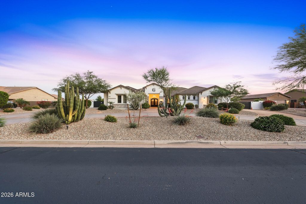 14337 W GREER Street, Surprise, AZ 85379 — photo 2
