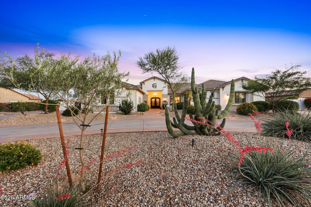 14337 W GREER Street, Surprise, AZ 85379 — photo 4