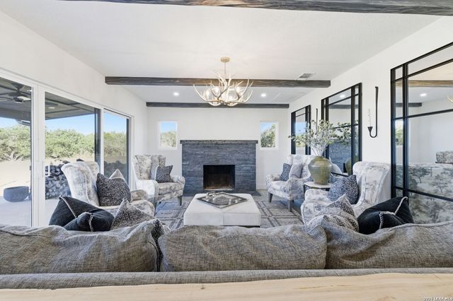 28 Byron, Boerne, TX 78006