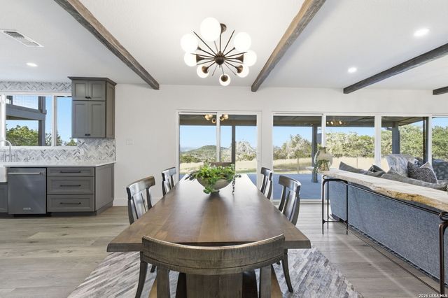 28 Byron, Boerne, TX 78006